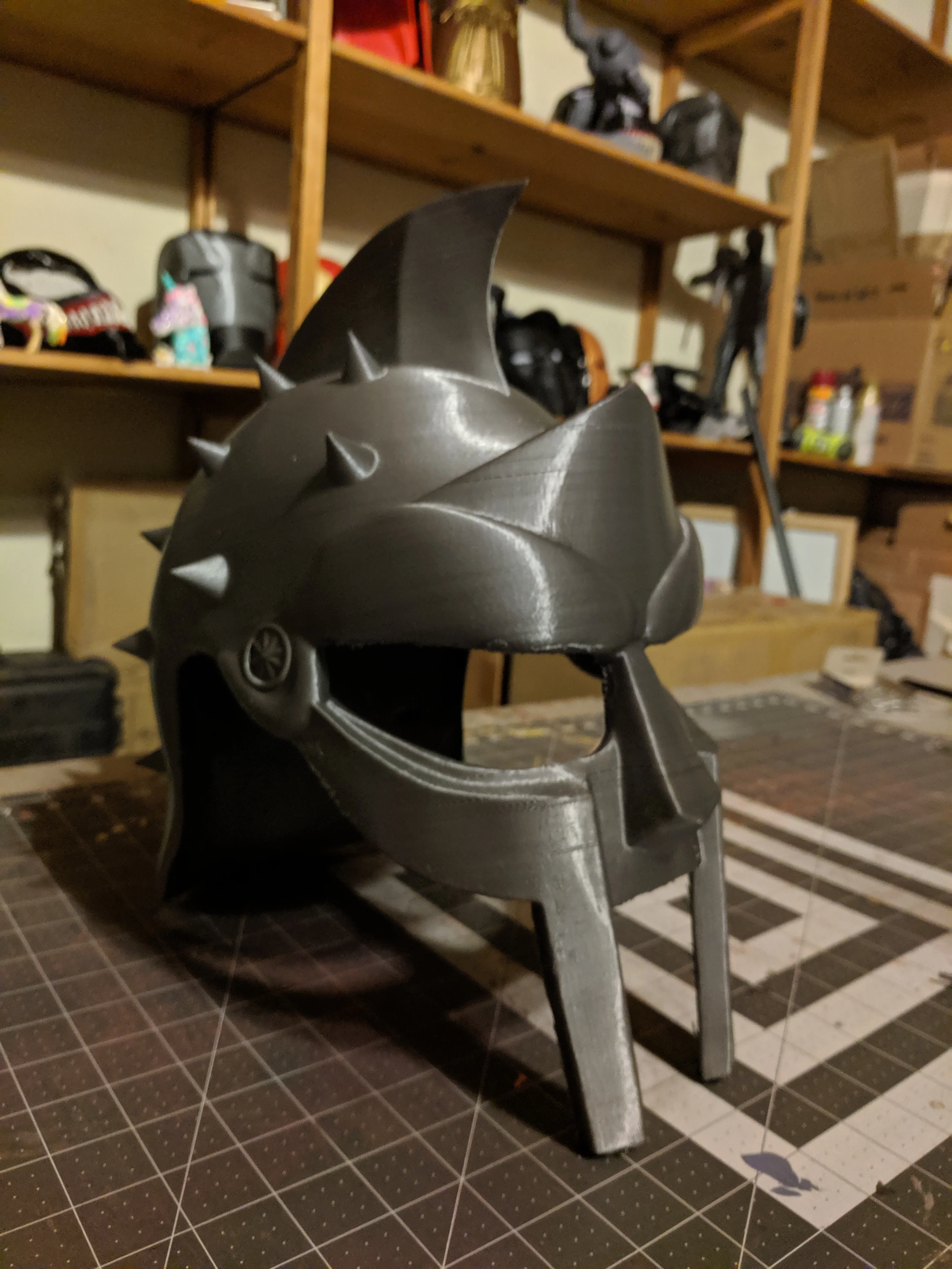 Maximus Gladiator Helmet - Image 4