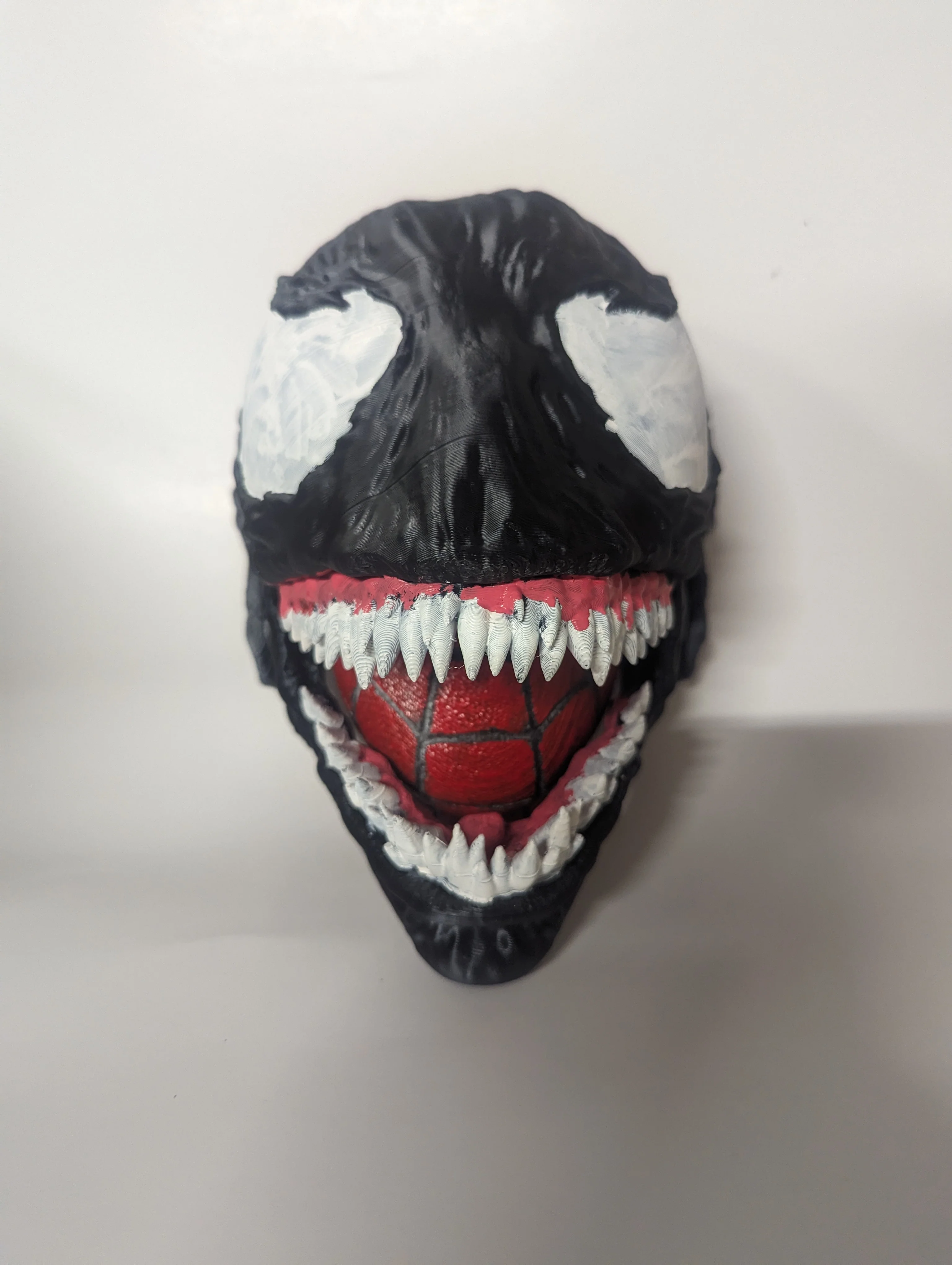 Venom Spiderman Moving Jaw - Image 2